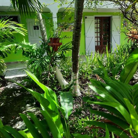 Le Jardin De Massieux Apartment Bouillante Bagian luar foto